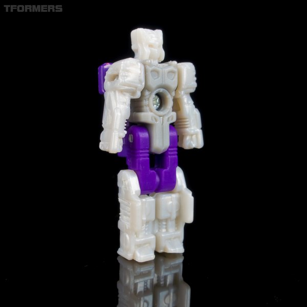 TFormers Gallery   Siege On Cybertron Tidal Wave 043 (43 of 124)